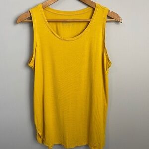 Melanie Lyne Women's Mustard Tank‎ Top Size Medium